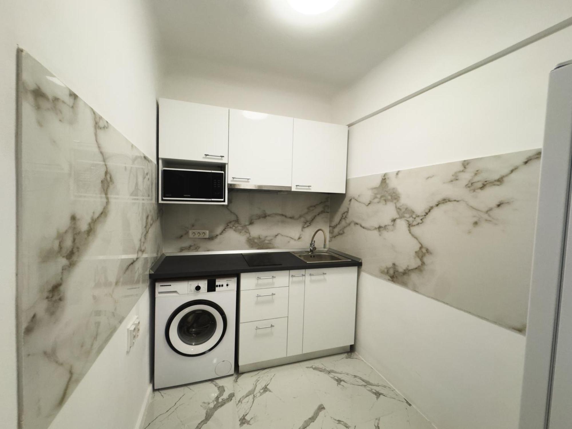 Loving Downtown Studio By Chr Luxury Property Bukares Bagian luar foto